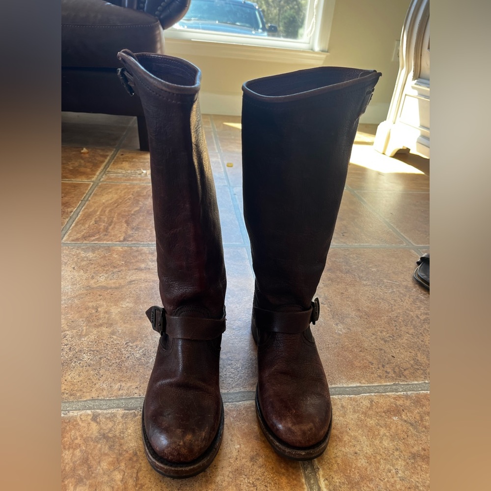Frye riding boots, dark brown (with cherry/rustic tint)